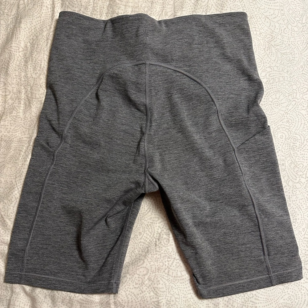 Athleta Ultimate Pocket 9” Shorts